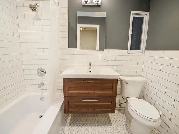 4th image of 16 64th St #2F