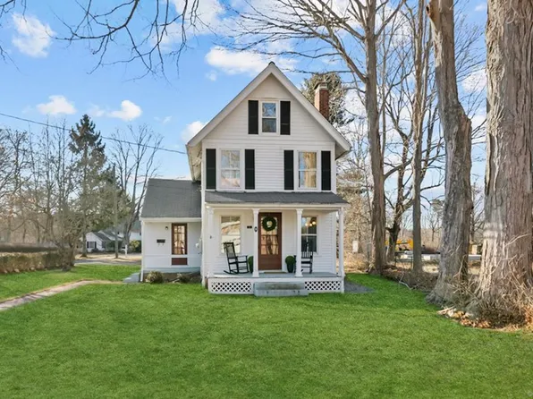 72 Lyme Street, Old Lyme, CT 06371