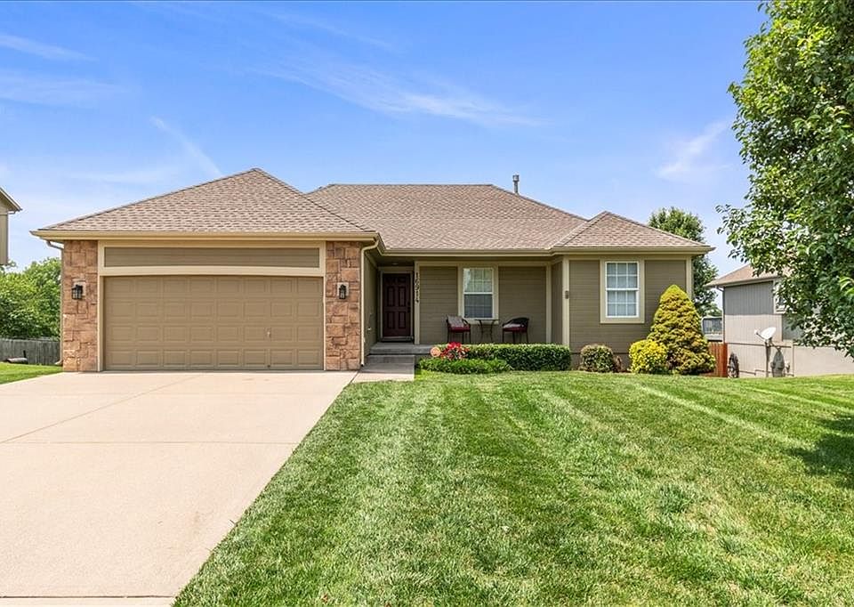 1st image of 16914 Meadow Creek Ct