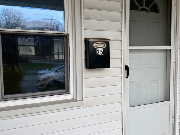 25 Willow St, South Portland, ME 04106