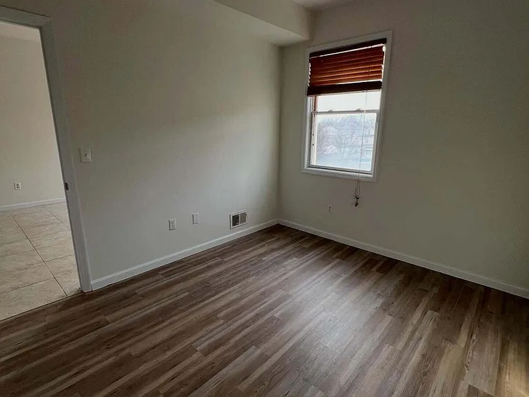6264 Amboy Rd #2D — Photo 6