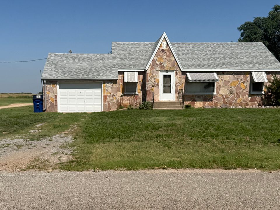 1st image of 19360 County Road 440