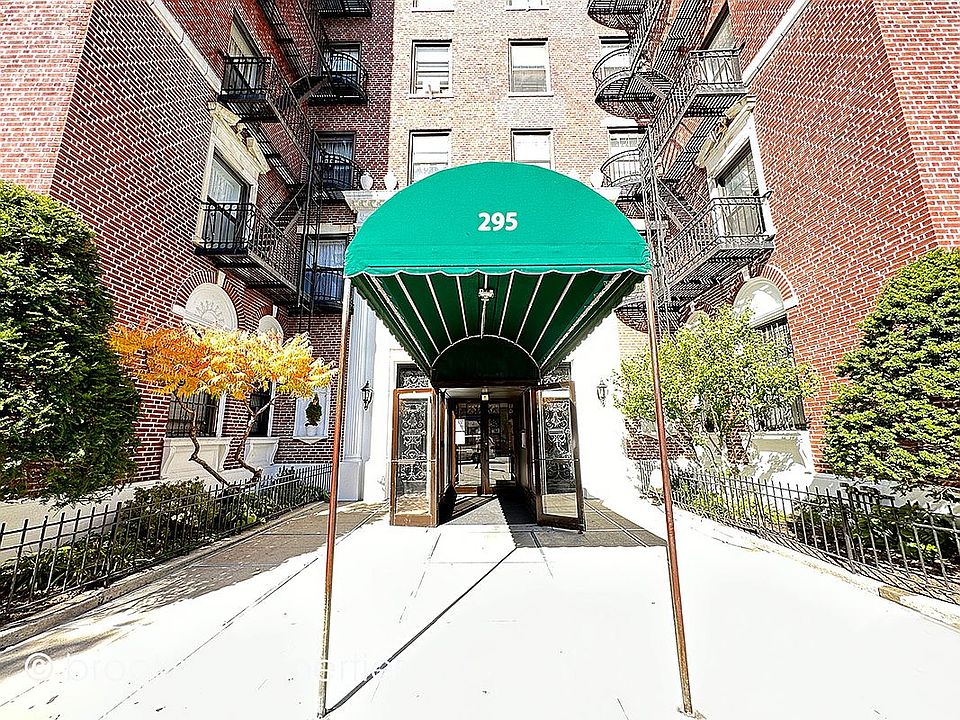 1st image of 295 Saint Johns Pl APT 4F