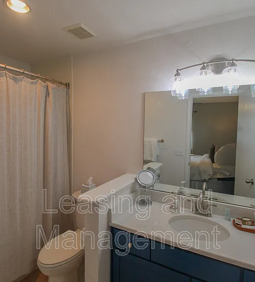 271 Alexandra Dr #11 — Photo 10