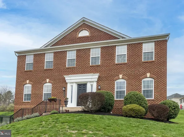 3266 Berry Brow Dr, Chalfont, PA 18914