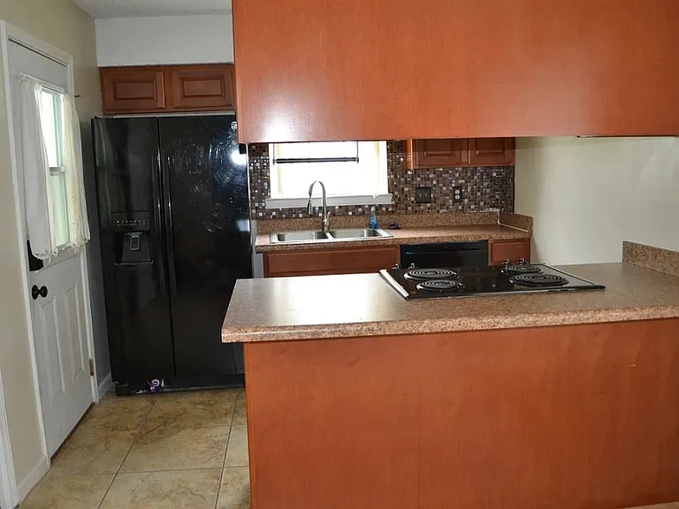 324 Ray Ave — Photo 23