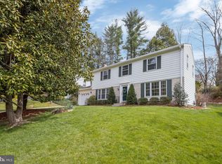 8609 Old Keene Mill Rd, Springfield, VA 22152