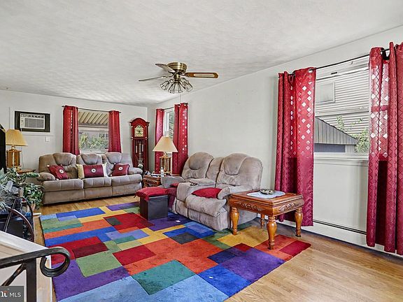 4th image of 920 Northbriar Dr