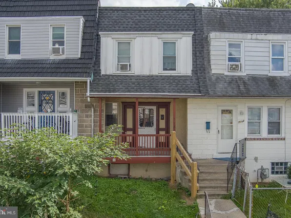 7180 Ruskin Ln, Upper Darby, PA 19082