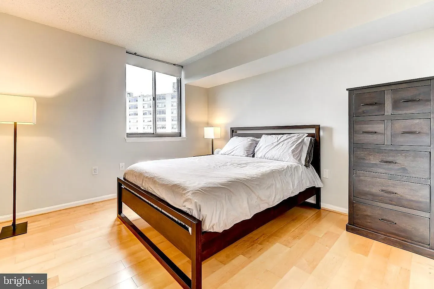 1 bed, 687 sqft, $2,595 — Photo 3