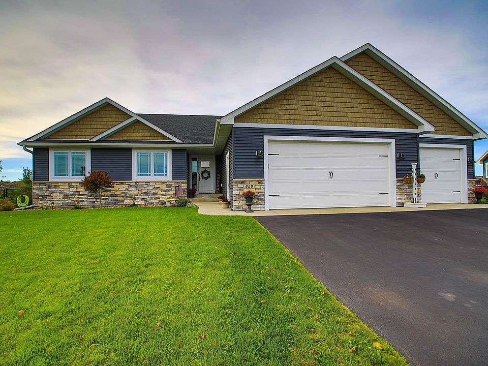 1st image of 828 Brentwood Cir