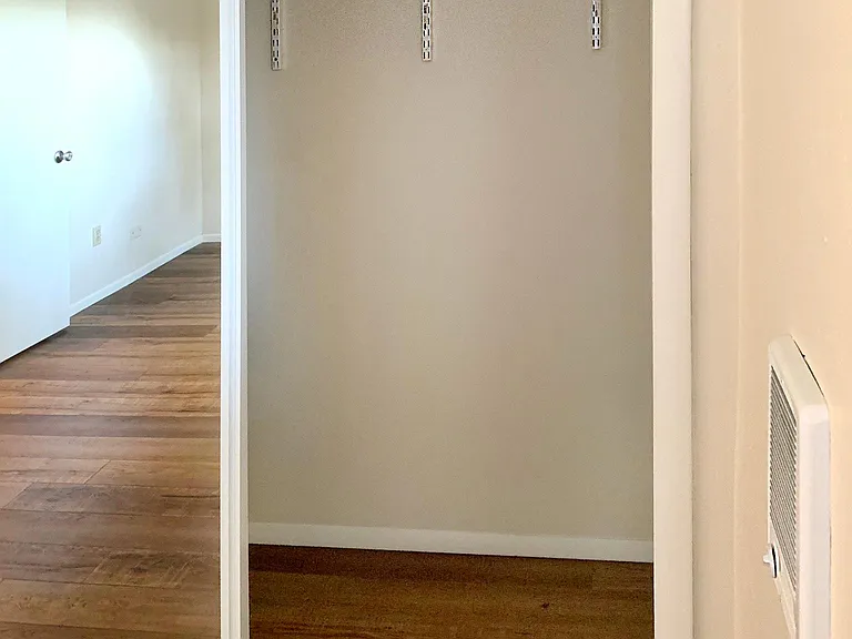 2310 Benton Ave — Photo 14