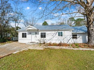 24663 Chestnut St #A, Elberta, AL 36530