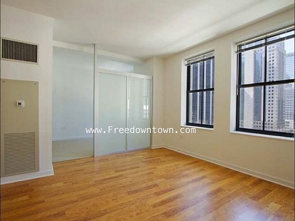 3rd image of 208 W Washington St #1837
