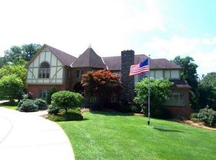 5723 Cleves Warsaw Rd, Cincinnati, OH 45233