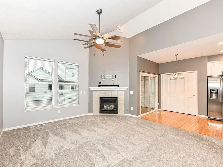 12690 Leah Ln — Photo 2