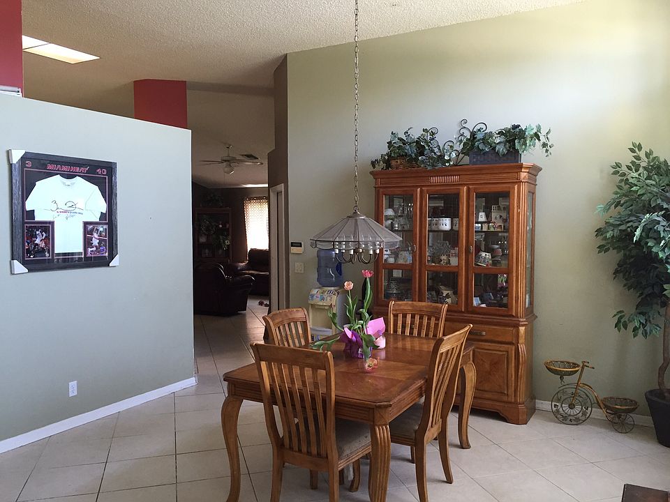 2nd image of 102 Kings Way