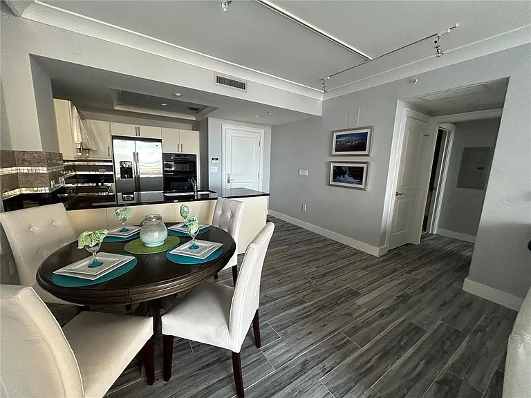 1350 Main St #709 — Photo 9