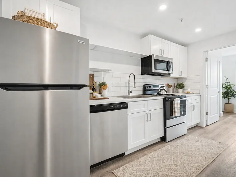 11800 E Colfax — Photo 41