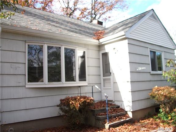 3rd image of 12 Birch Ave