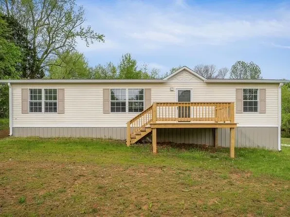 126 Holly Creek Rd, Celina, TN 38551