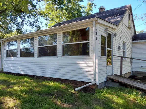 3757 Englehart St, Lake Station, IN 46405