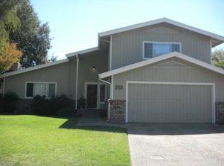 210 Laurel Ct, Ripon, CA 95366