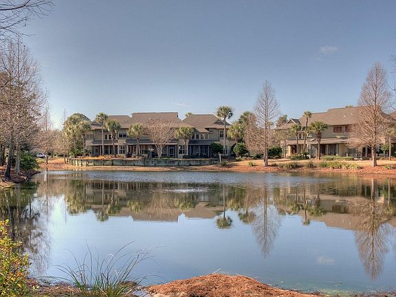 3rd image of 8566 Turnberry Ct #8566