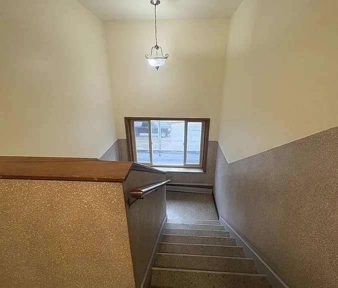 7555 Wyandotte St E #301 — Photo 28