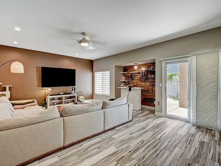 9748 Cathedral Stairs Ct — Photo 13