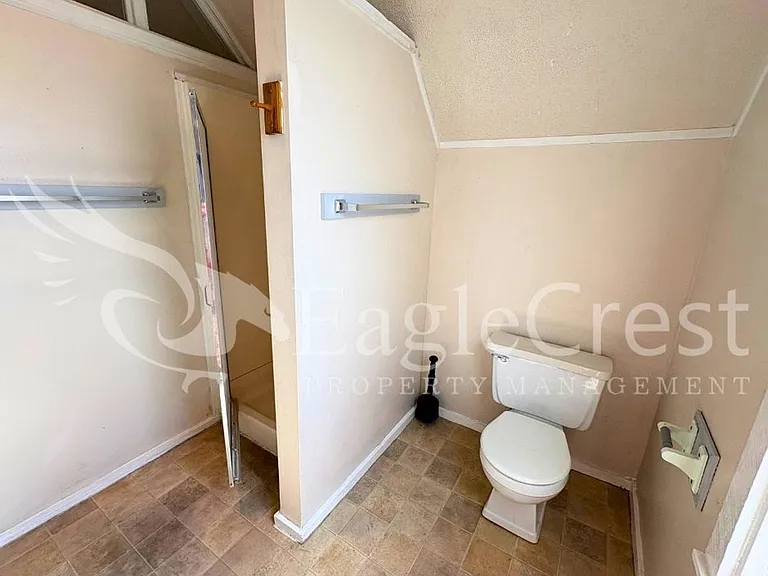 532 Washington St — Photo 54