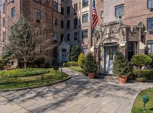 187 Garth Rd APT 5C, Scarsdale, NY 10583