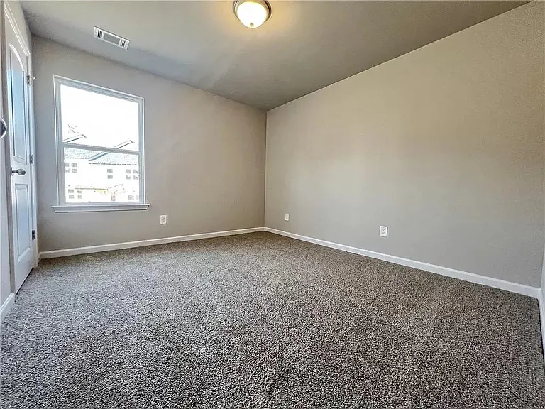1503 Fern Ridge Ln — Photo 14