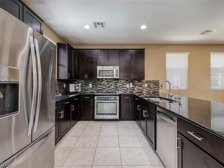 10683 Country Knoll Way — Photo 13