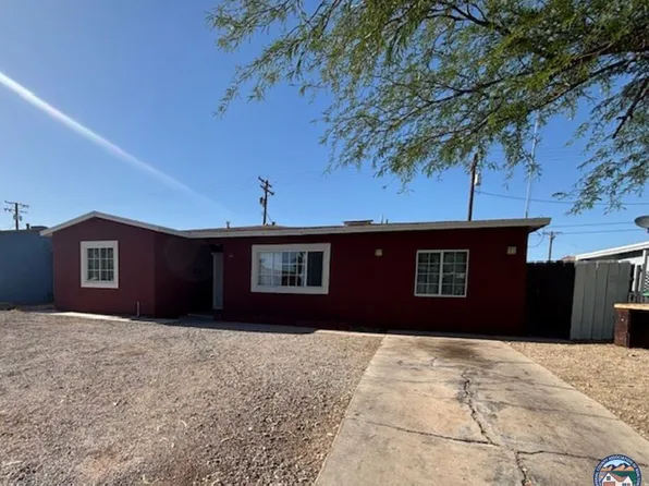 616 Smoketree Dr, El Centro, CA 92243