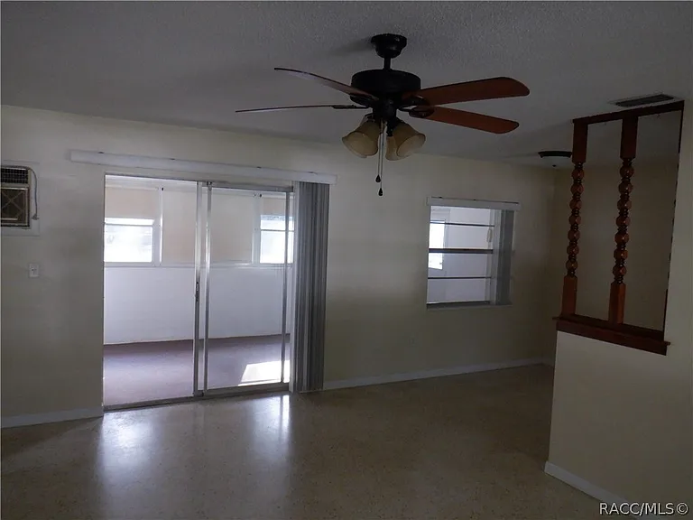 3415 S Diamond Ave — Photo 2