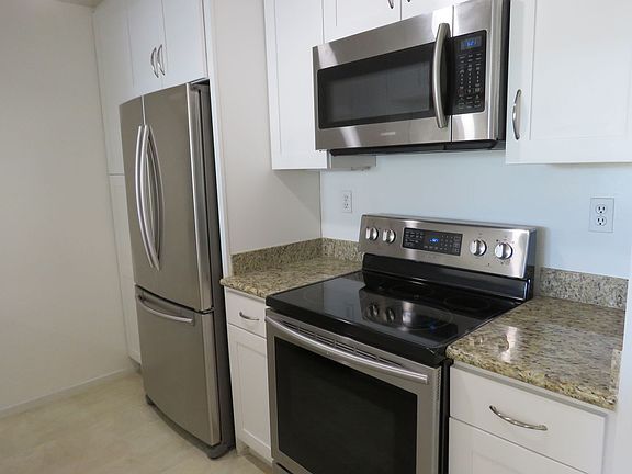 3rd image of 300 3rd St APT 716