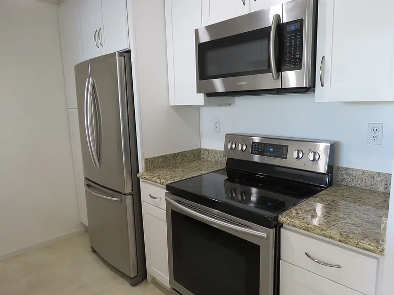 300 3rd St #716 — Photo 3