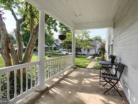 5th image of 3105 Harvard Ave