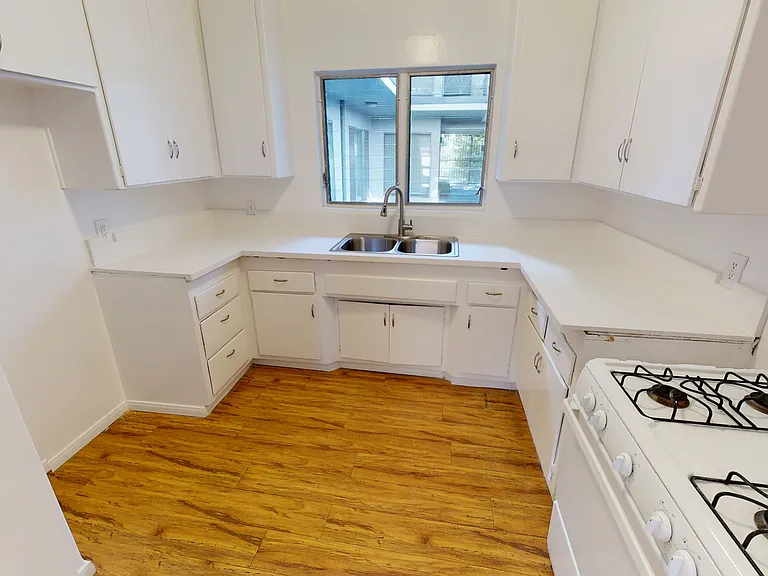 Parkvue Apartments — Photo 5