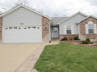 2333 Providence Park Ln, Herculaneum, MO 63048