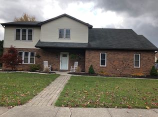 1729 Lakewood Dr, Fort Wayne, IN 46819