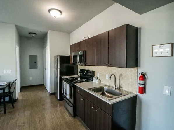Panther Hill Apartments