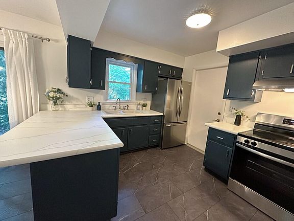 4th image of 1804 Carlsbrook Ln