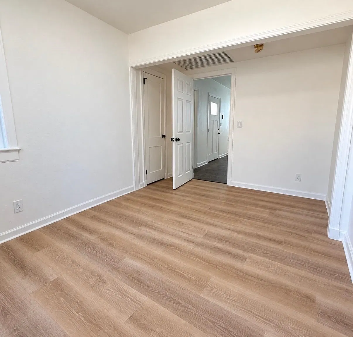 3 bed, 2.0 bath, 1567 sqft, $1,675 — Photo 3