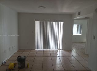 637 SW 3rd St APT 206, Miami, FL 33130