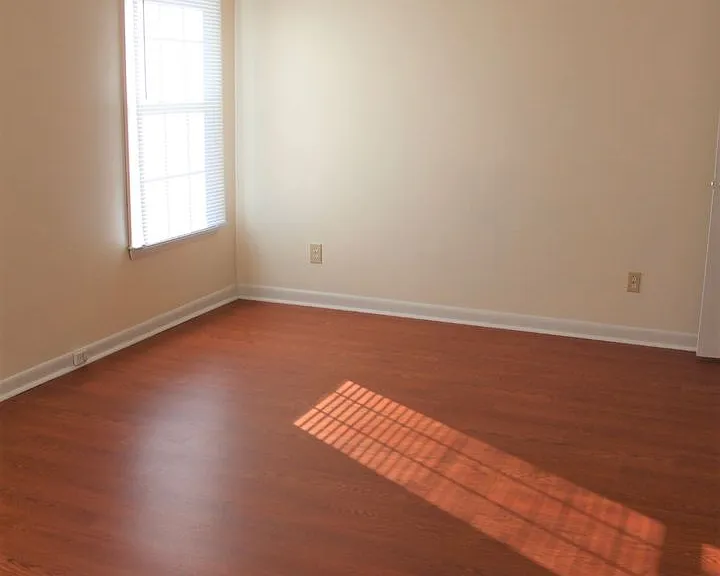7805 Gallant Ridge Dr — Photo 21