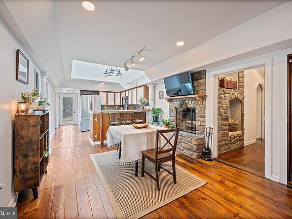 2nd image of 13403 Catoctin Furnace Rd