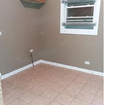 4th image of 8752 S Saginaw Ave #2