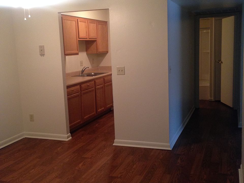 1st image of 2300 Woodhill Ct APT 30